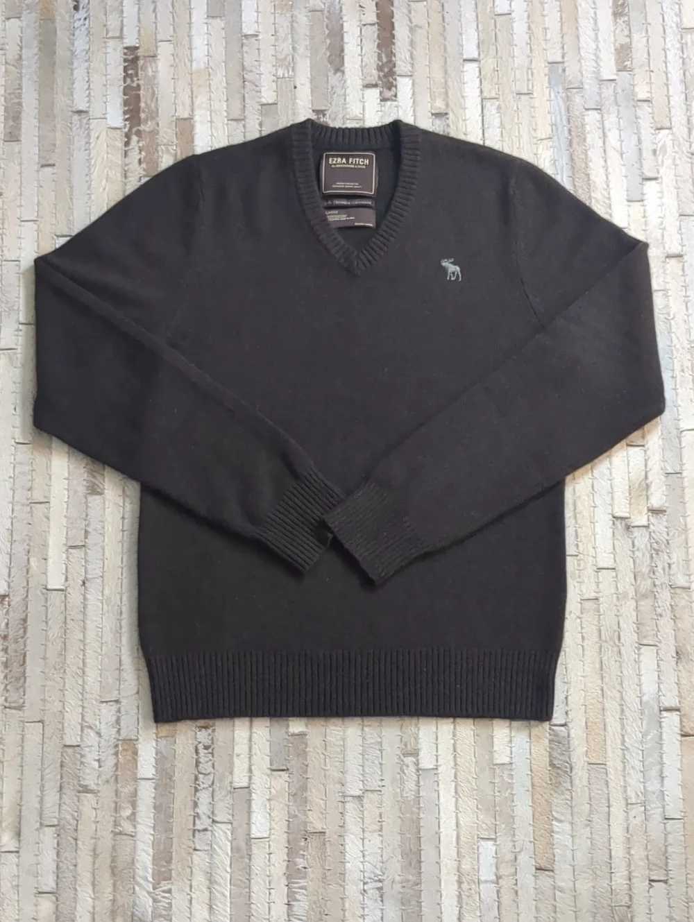 Abercrombie & Fitch Ezra Fitch 100% Cashmere V-Neck Brown Moose Logo Sweater